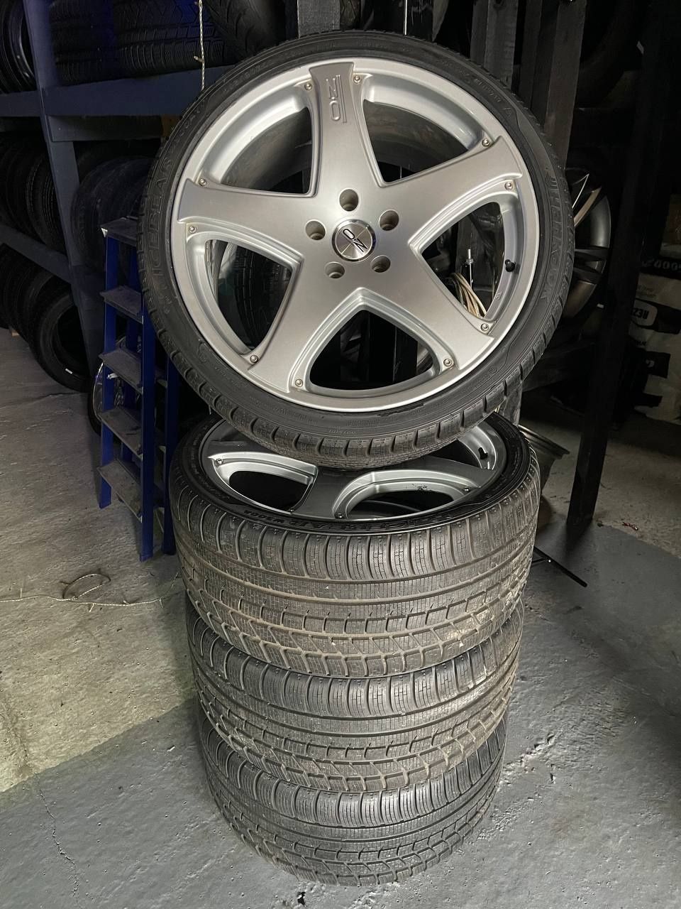 Диски OZ R22 Шини зимові 295 30 Hankook Склад Осокорки