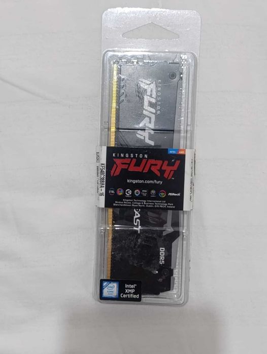 Memória Kingston Fury RGB 16GB 4800mhz