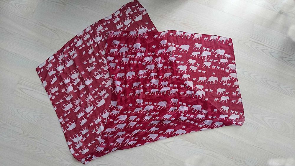 Zestaw: Apaszki / chusty damskie, cena za sześć sztuk