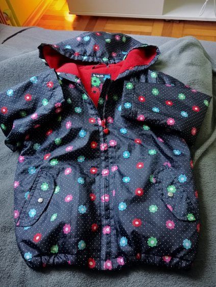 Kurtka dziewcz.przejsciowa 5.10.15 na polarku  rozm.98