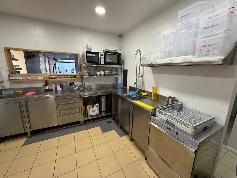 Restaurante para trespasse na rua Barão Viamonte (Rua Direita) Leiria