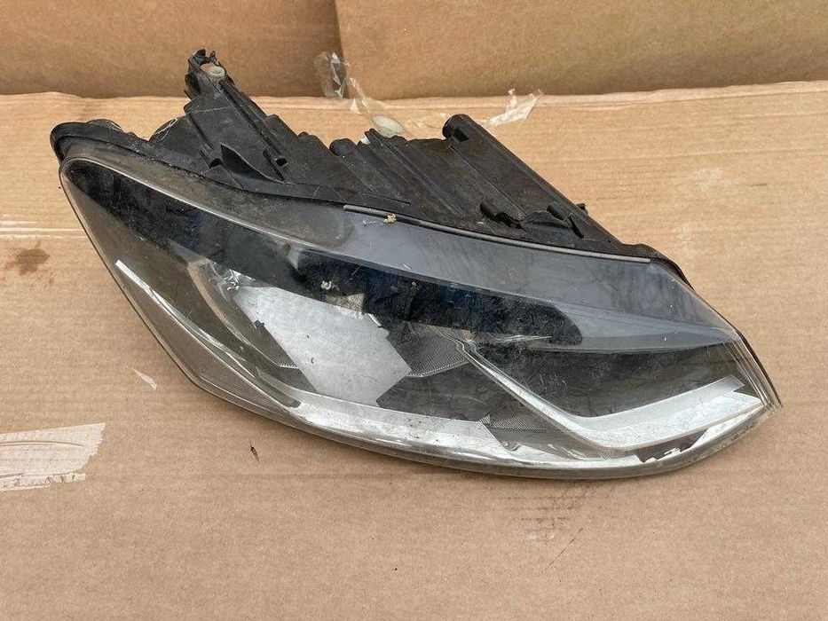 Lampa prawy przód  VW Polo 6c