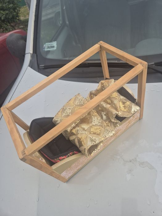 Łóżko dla lalki drewniane