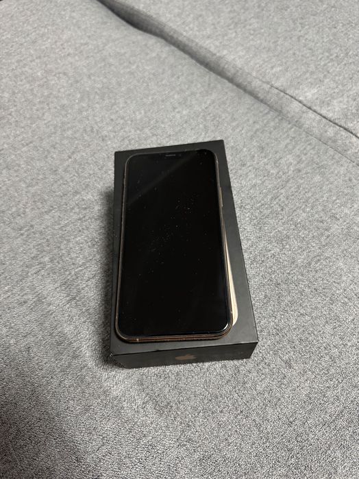 iPhone  11 pro 256 gold