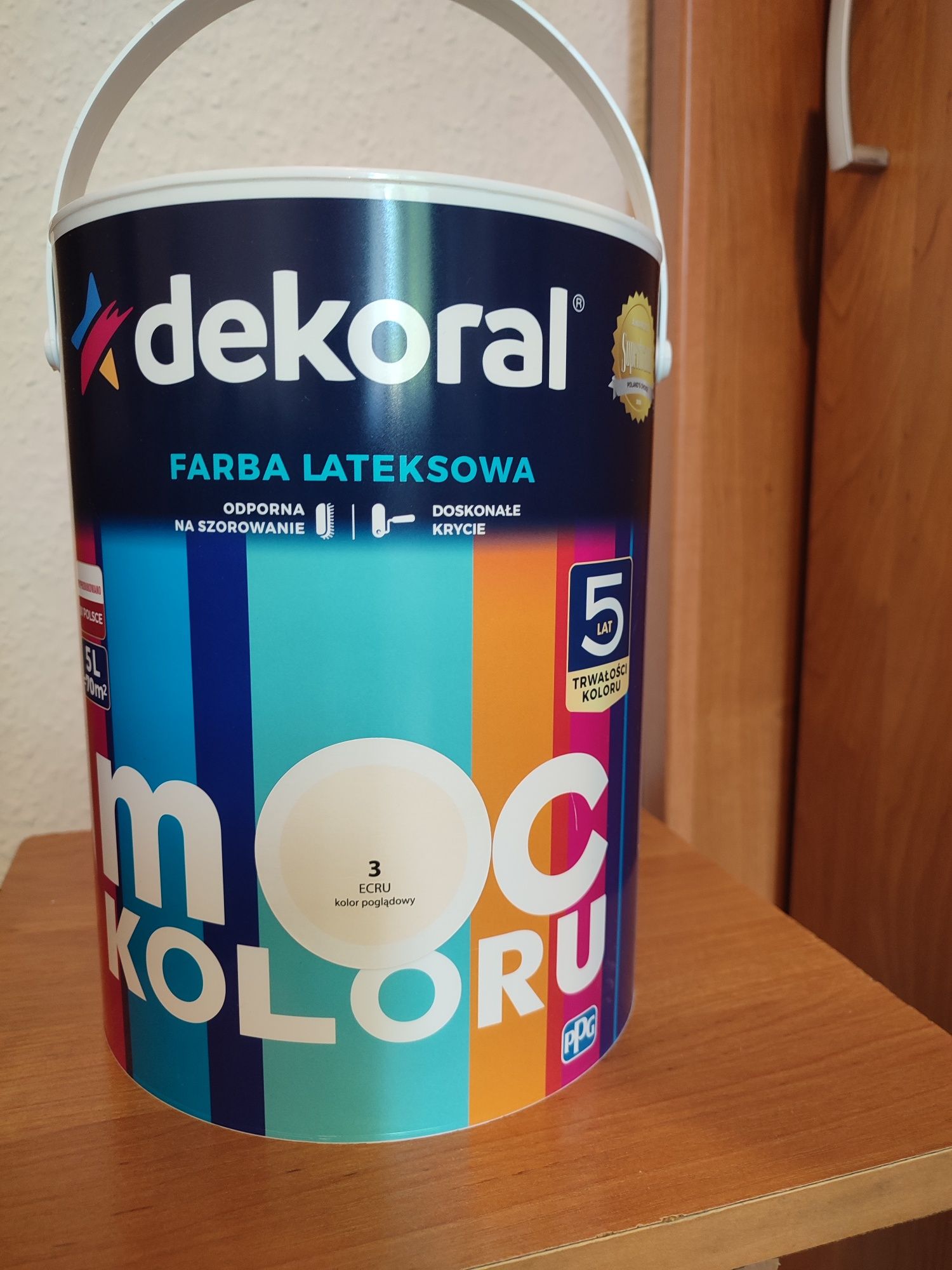Taniej niż w sklepie,Farba Dekoral moc koloru ecru 5l.