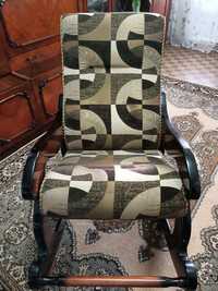 Нове крісло-гойдалка
