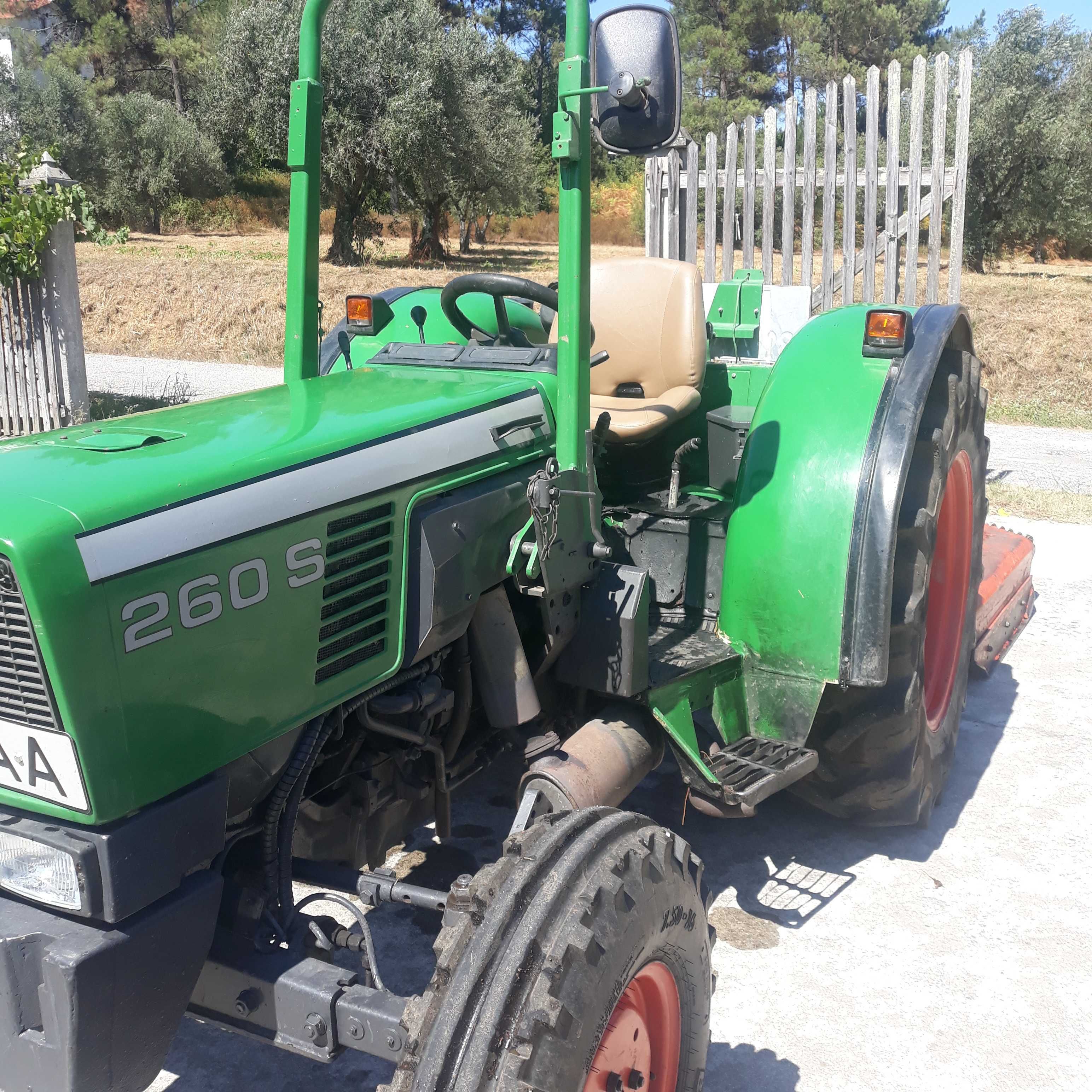 Trator fendt 260S