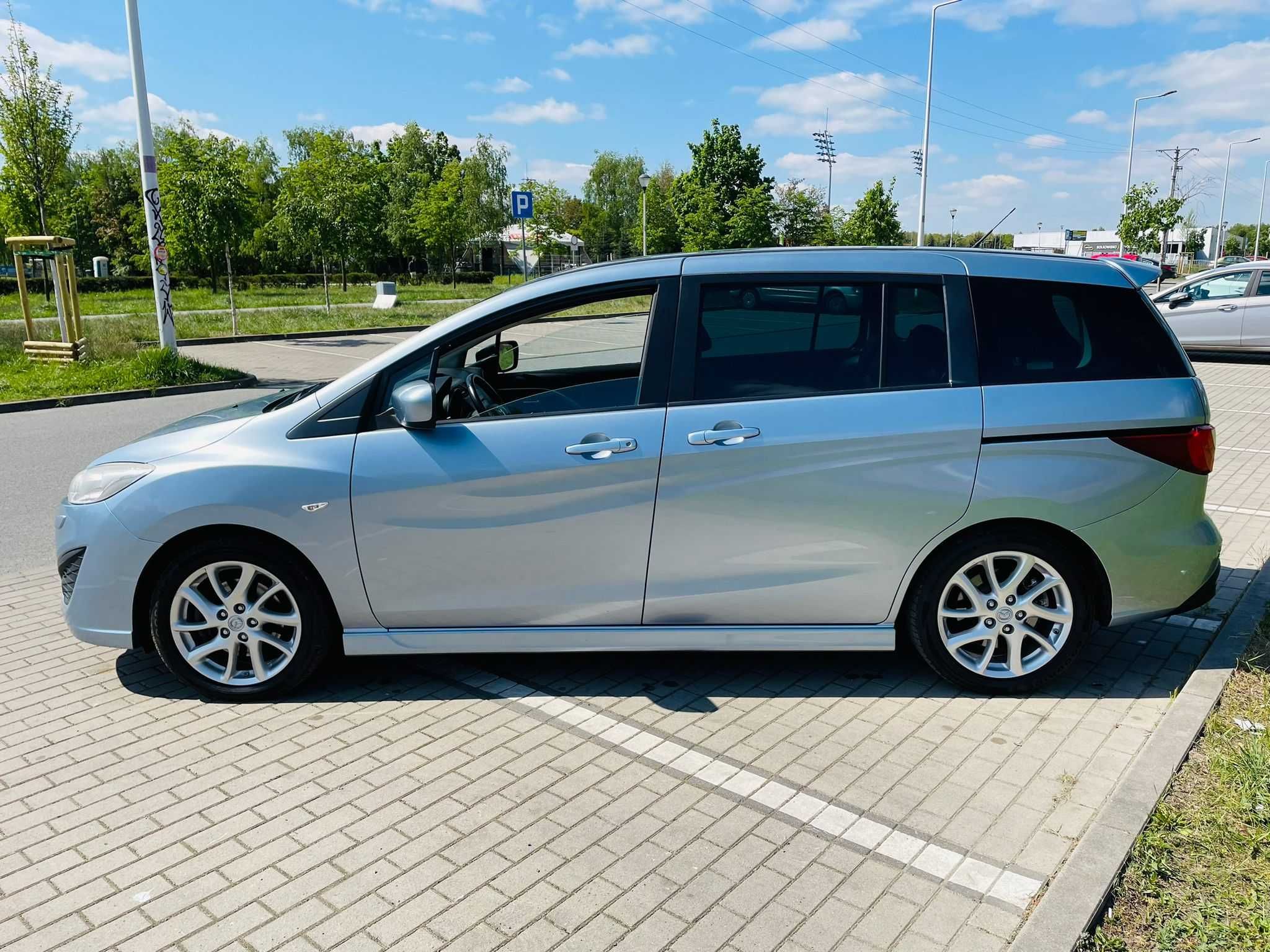 Mazda 5 2,0benzyna Full Wersja dociągi drzwi 7os xenon Skóry