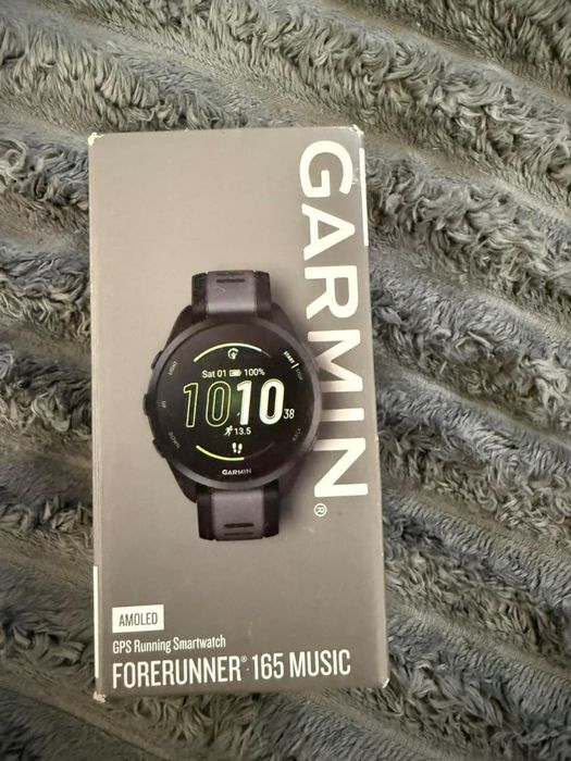Смарт-часы Garmin Forerunner 165 Music Black/Slate Grey (010-02863-30)