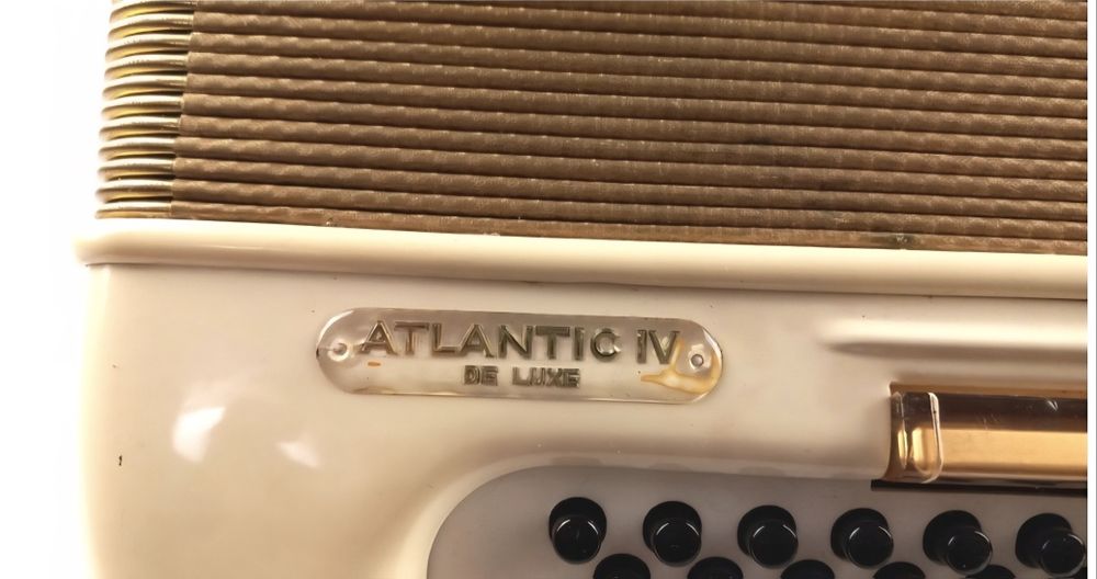 Akordeon Hohner Atlantic IV
