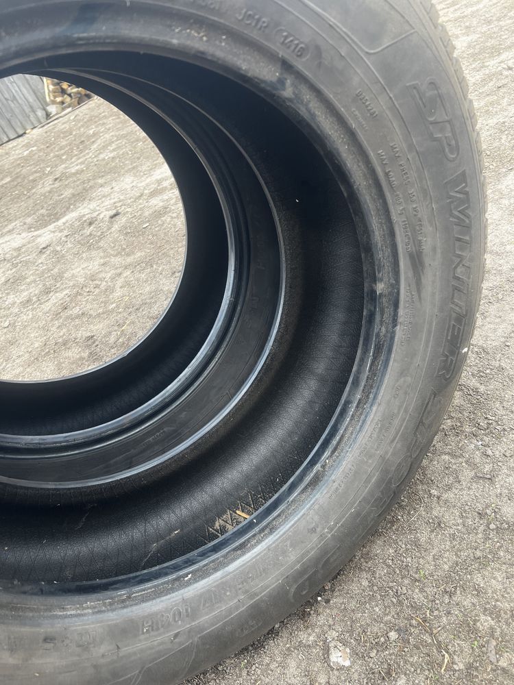 Dunlop 235x65 R17