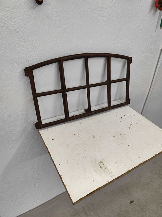 Stare metalowe okno stara rama okienna żeliwna nr 187