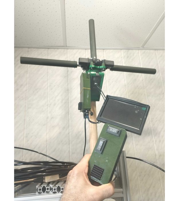 ВИДЕО поворотный механизм для антенны 2 осевой с камерой и монитором