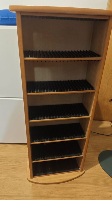 Móvel para guardar cd