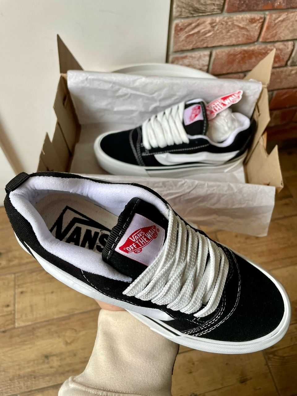 кеди Жіночі Vans KNU Skool Black White