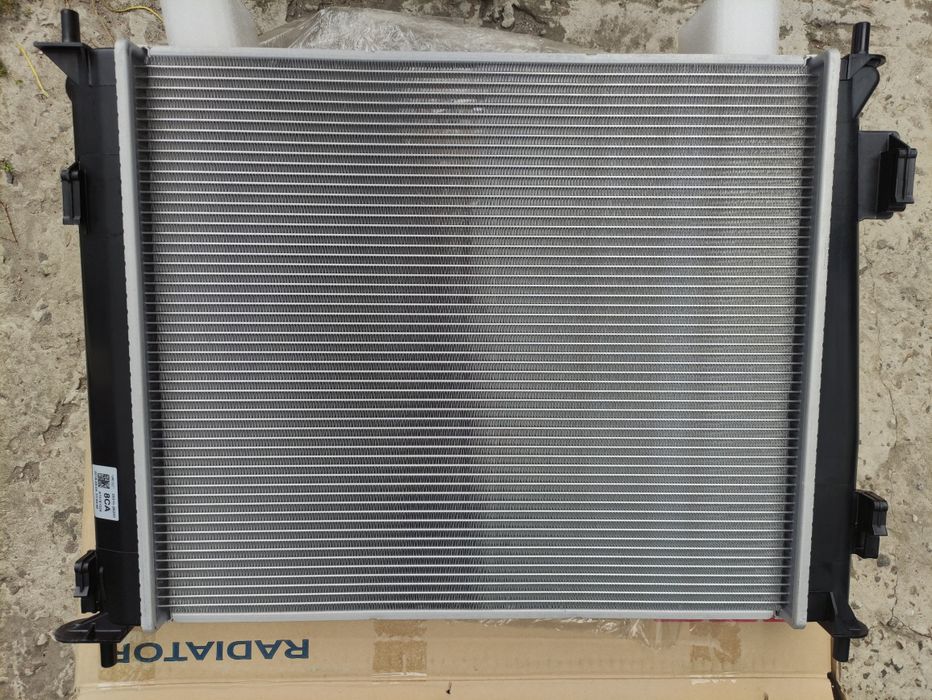 Радиатор охлаждения  Kia Hyundai
