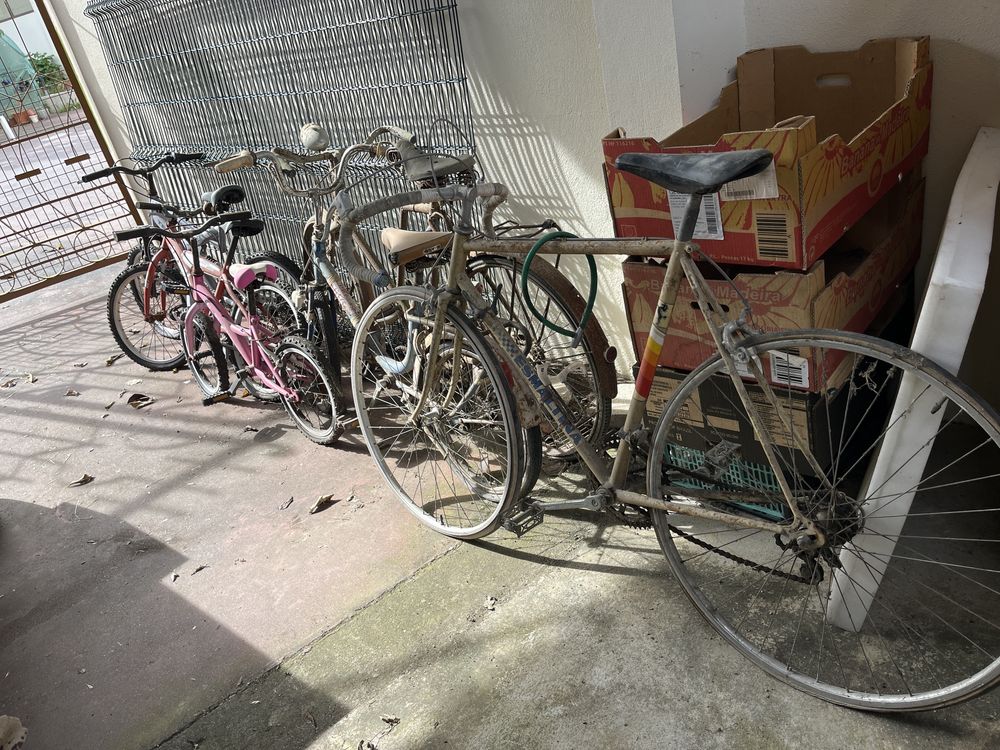 Bicicletas a venda