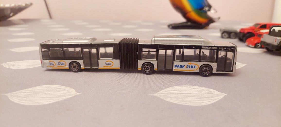 MAJORETTE, MAN Lions City G, 1:110