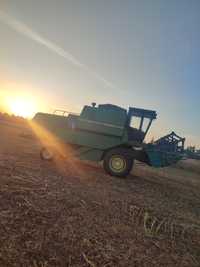 Продам John Deere  975