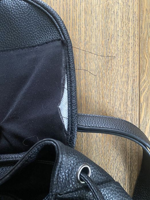 Czarny plecak Urban Outfitters