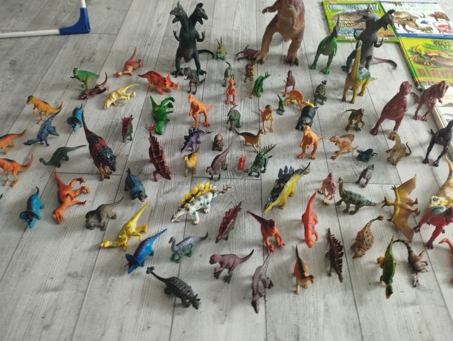 Zestaw dinozaurów
