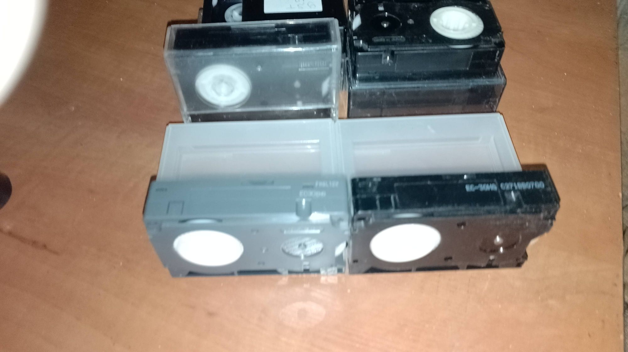 DWIE kasety E30 i E45 typu VHS-C do kamer np. Panasonic, JVC, CANON