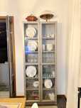 Cristaleira de Vidro Cinzenta – IKEA (Semi-nova)