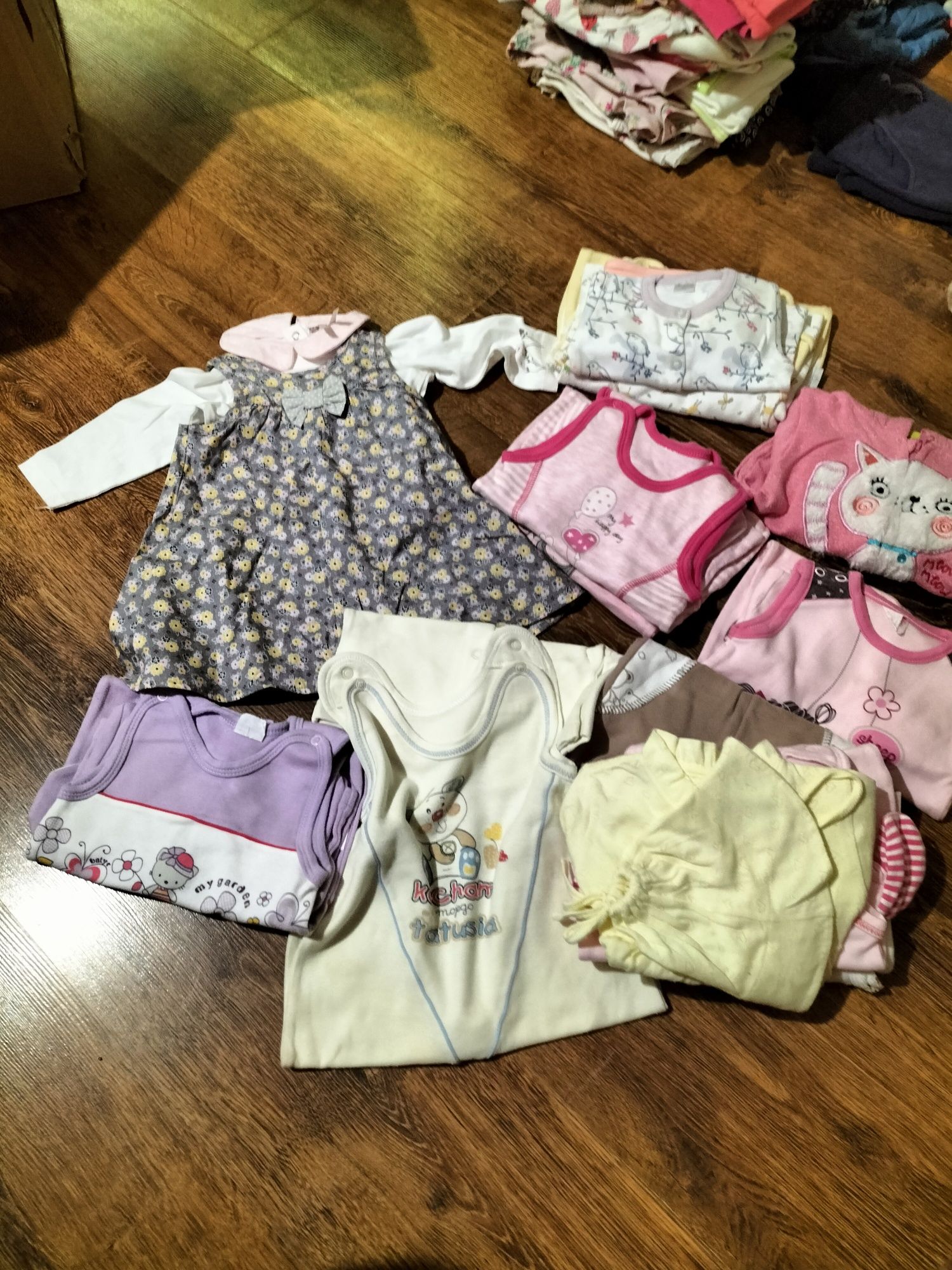 Ubranka dla dzieci i niemowląt