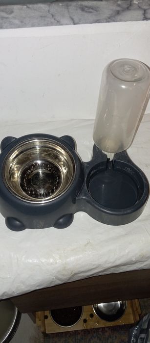 Comedouro cães e gatos