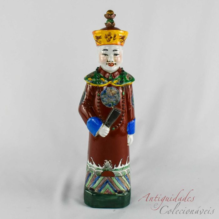 Figura de Imortal porcelana da China, pintado à mão