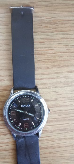 Relógio Halei Quartz