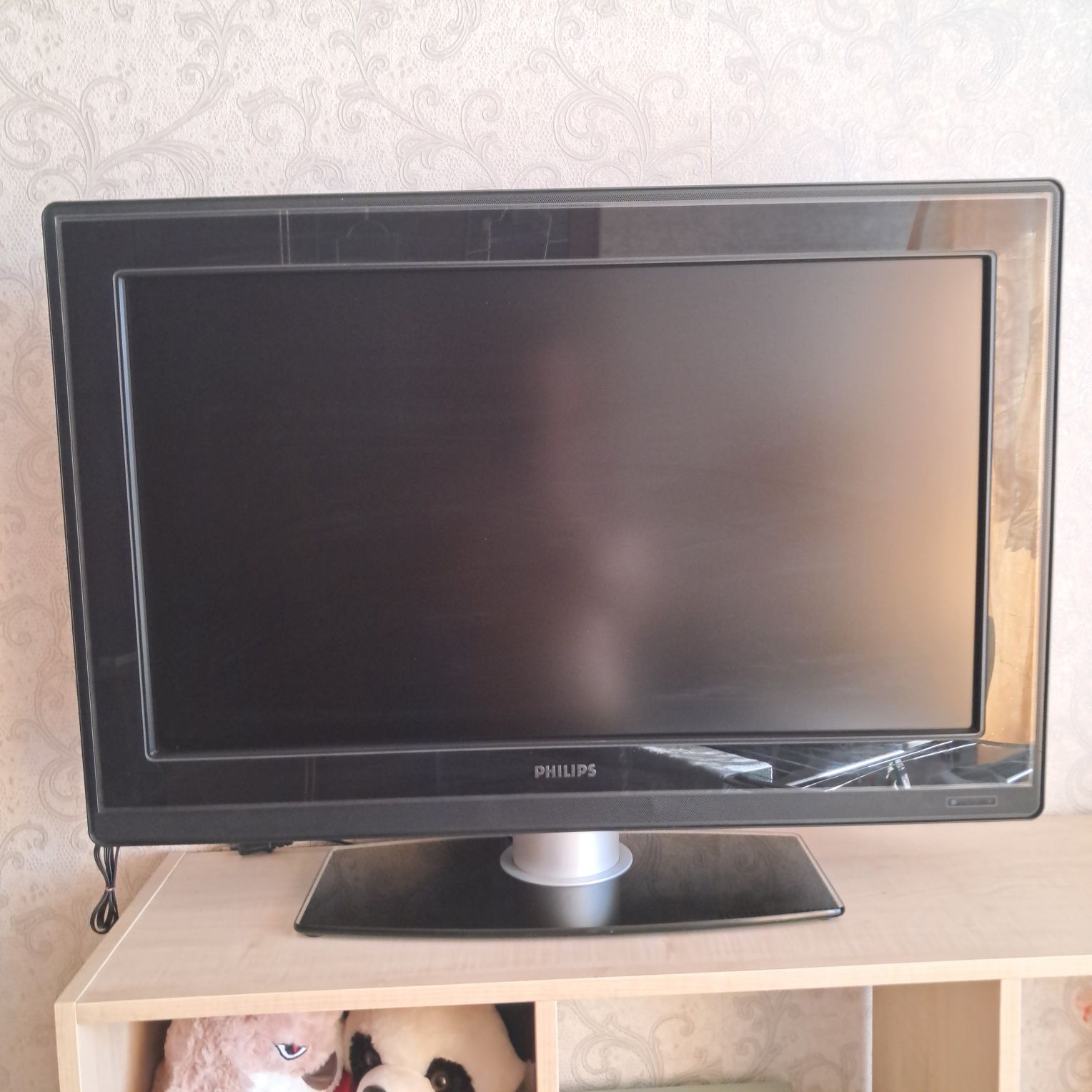 ПродамТелевізор Philips 32PFL7962D/12, в гарному справному стані. В ре