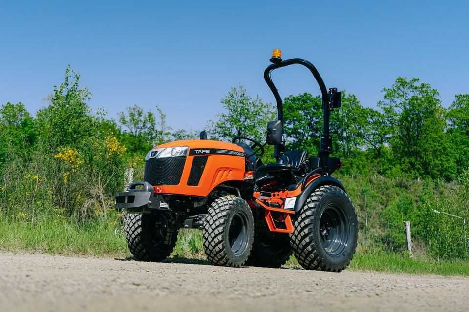 TAFE 6028M ROPS [24,4 KM] ogrodniczy, nie Farmtrac, Solis, Kubota, LS