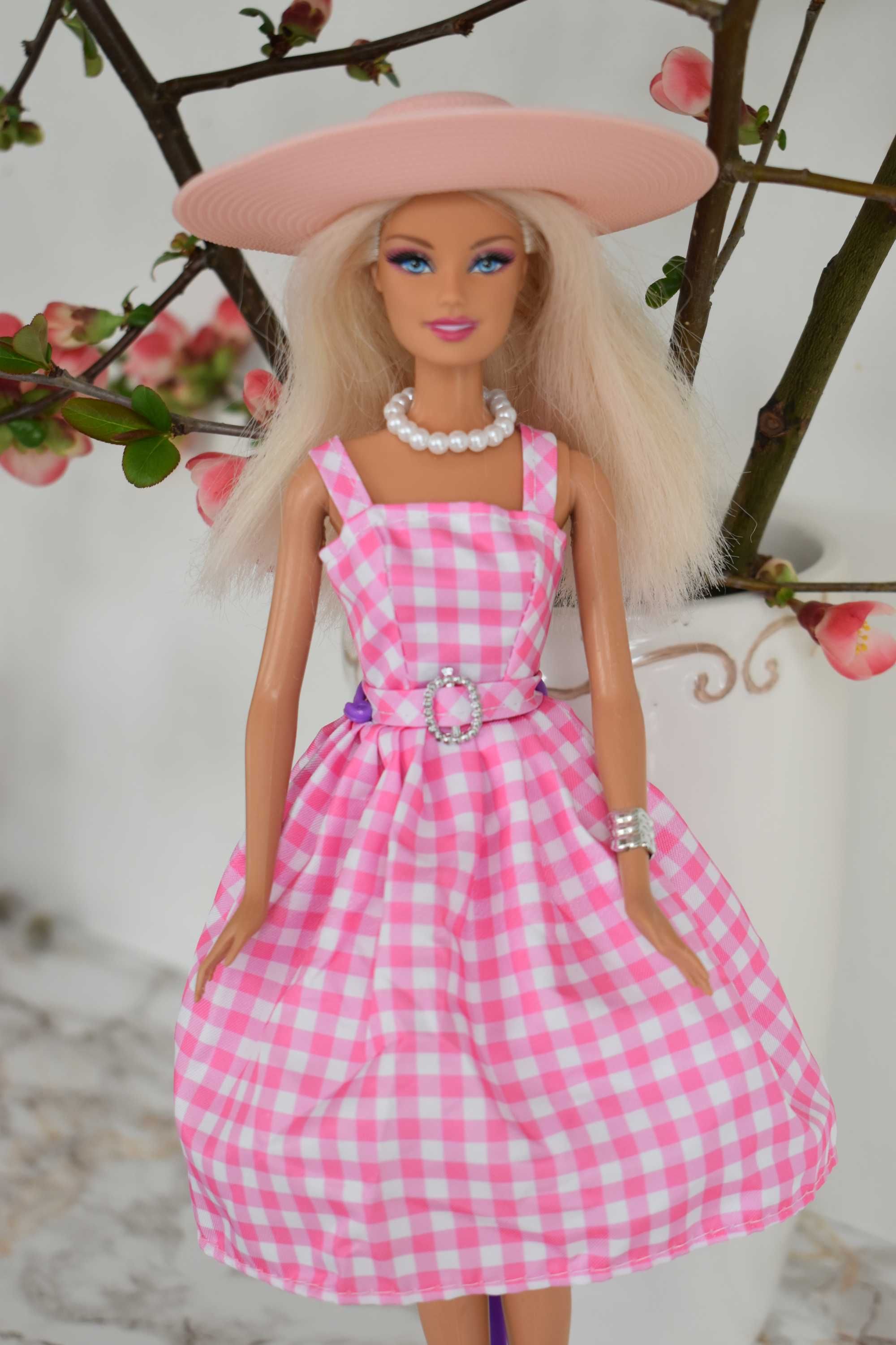 Ubranka dla Barbie - komplet