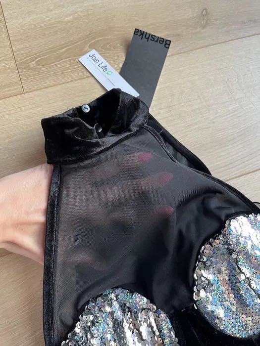 Bershka viral gorsetowa sukienka czarna krótka  aksamit tiulowa sexy M