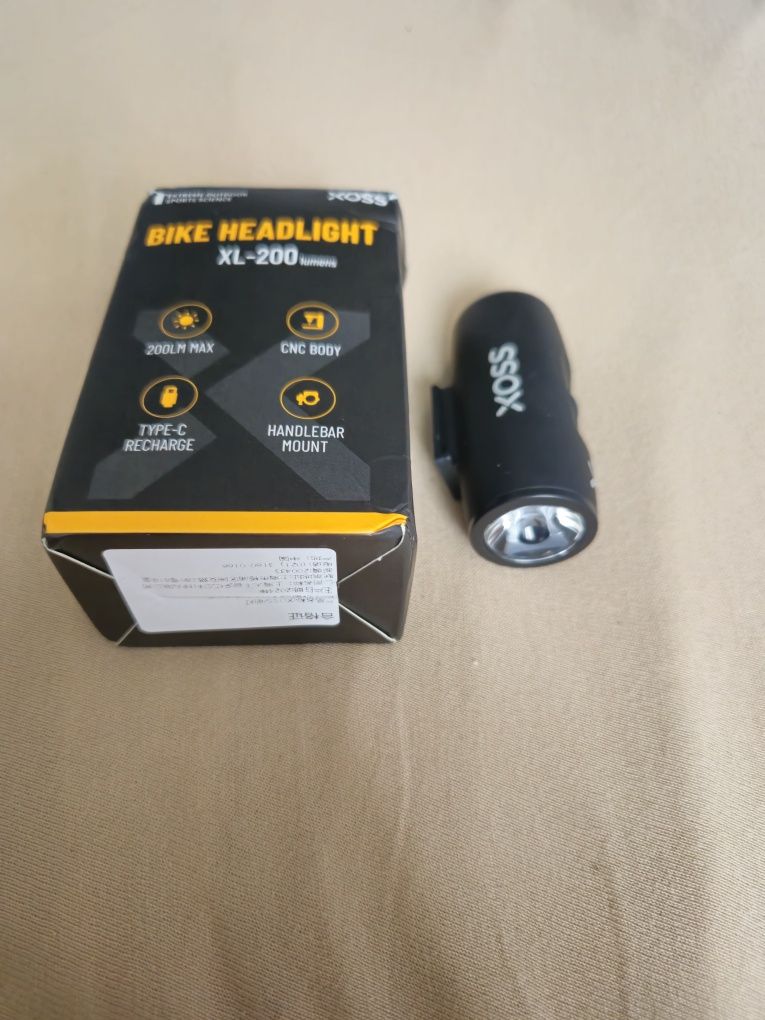 Lampka rowerowa xoss