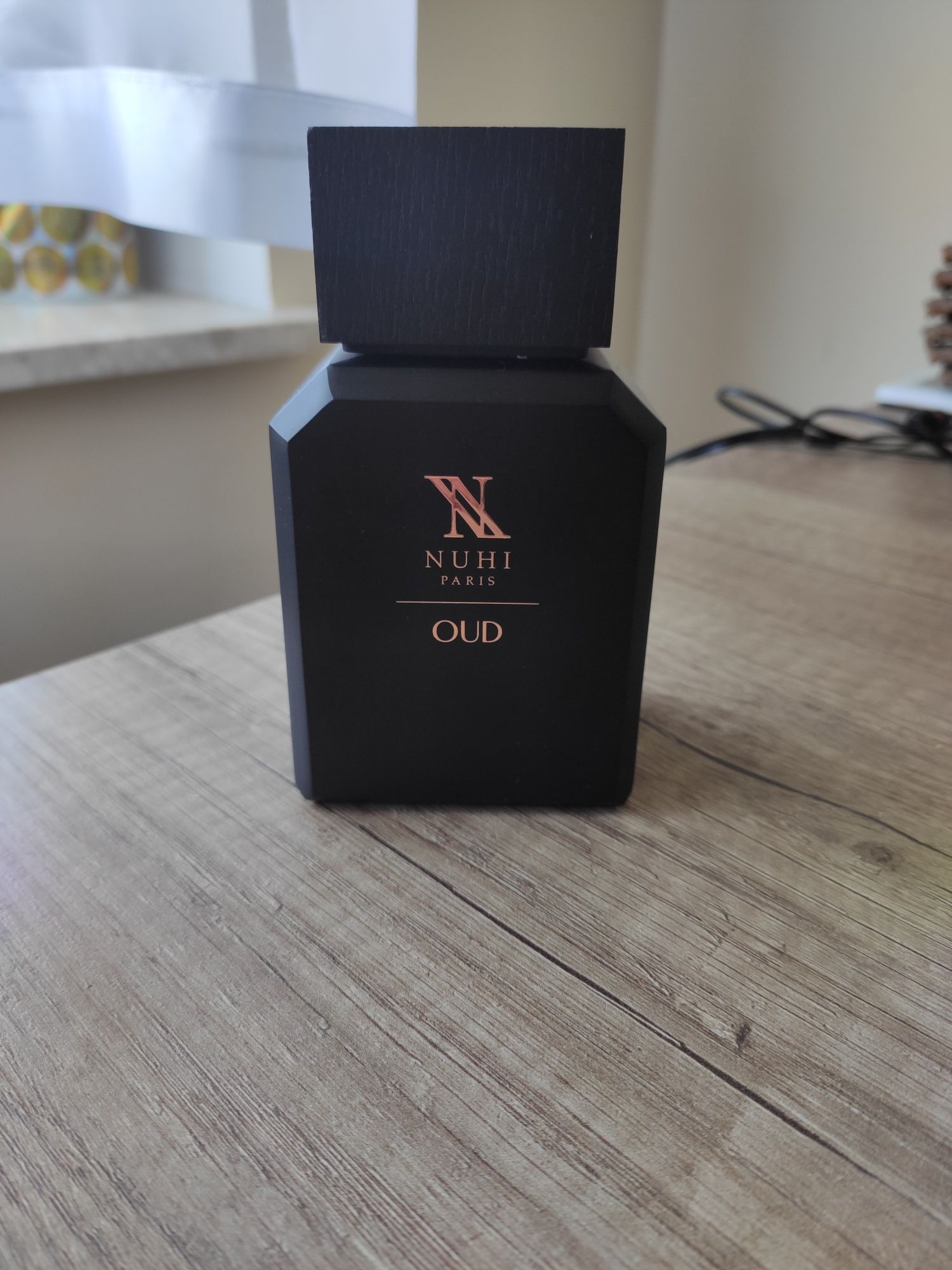 Perfumy NUHI Paris OUD