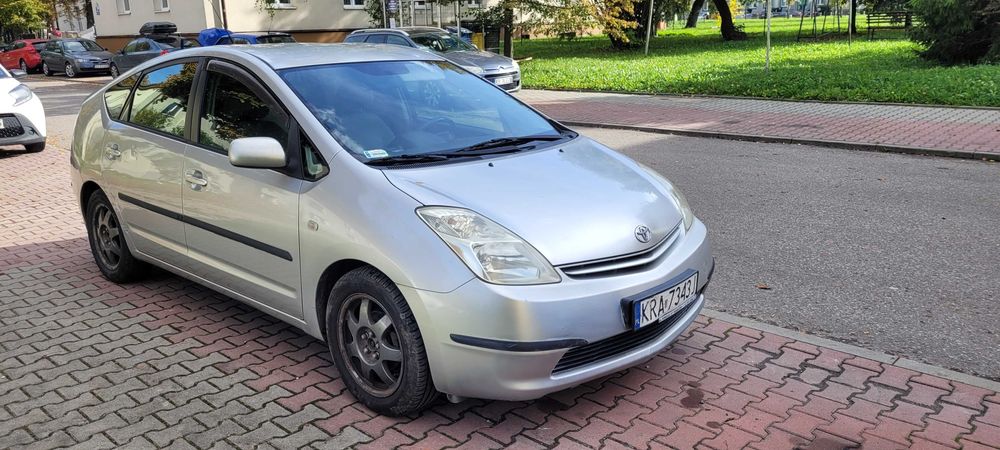 2004 TOYOTA PRIUS 1.5 Hybrid  9 Lat w rękach    Zamiana