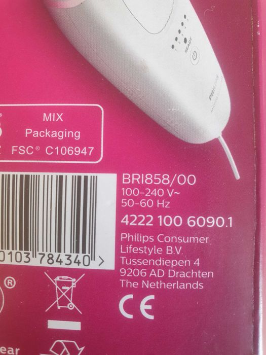 Фотоепілятор Philips Lumea Essential Bri 858