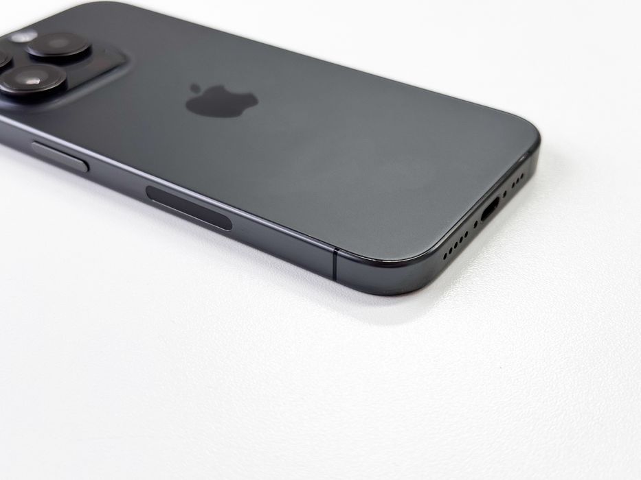 iPhone 15 Pro 256 GB Czarny Tytan 100% bateria Sklep Gwarancja e-sim