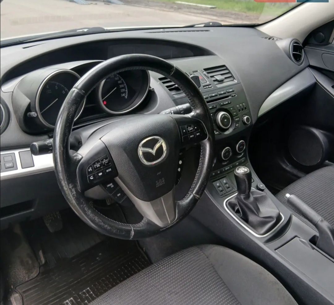 Продаю Mazda 3 BL
