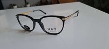 Nowe okulary korekcyjne Day