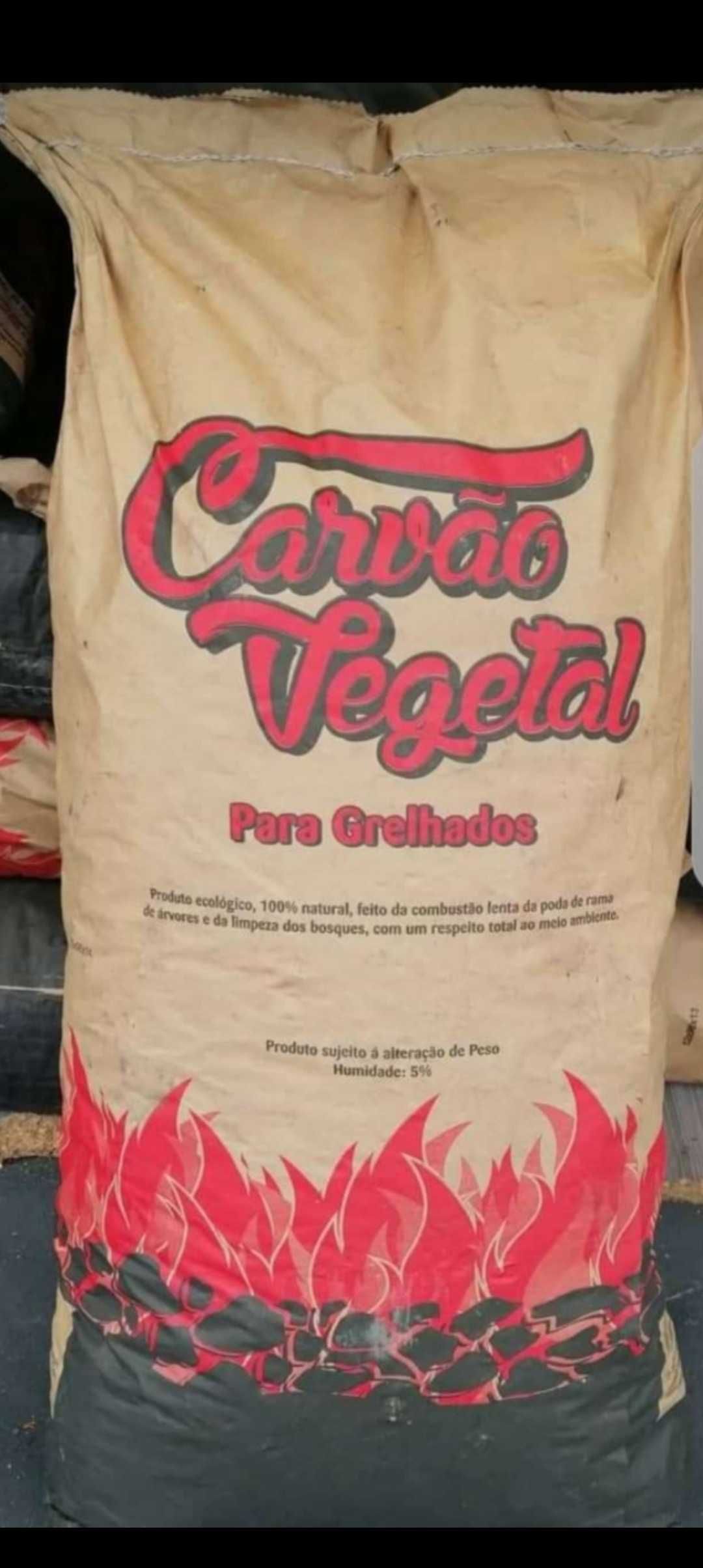 Carvão de sobreiro e de cubano