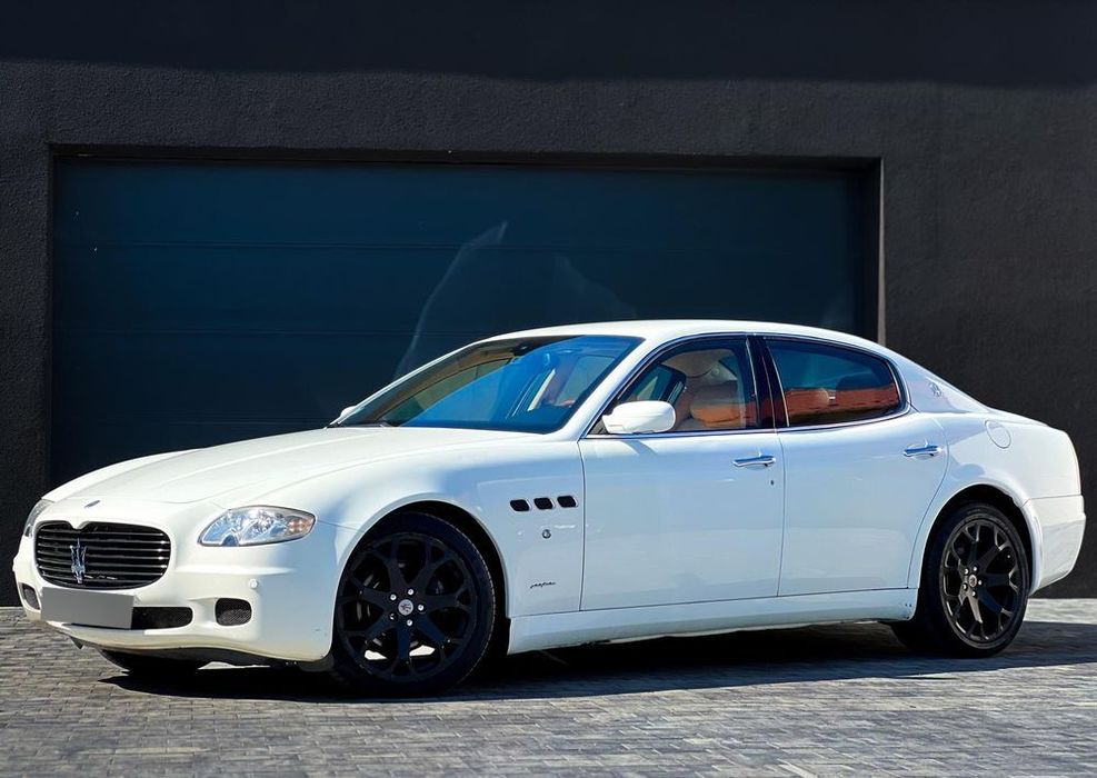 Maserati Quattroporte Maserati Quattroporte 2008 – Silnik Ferrari 4.2 V8, Luksus i Osiągi!