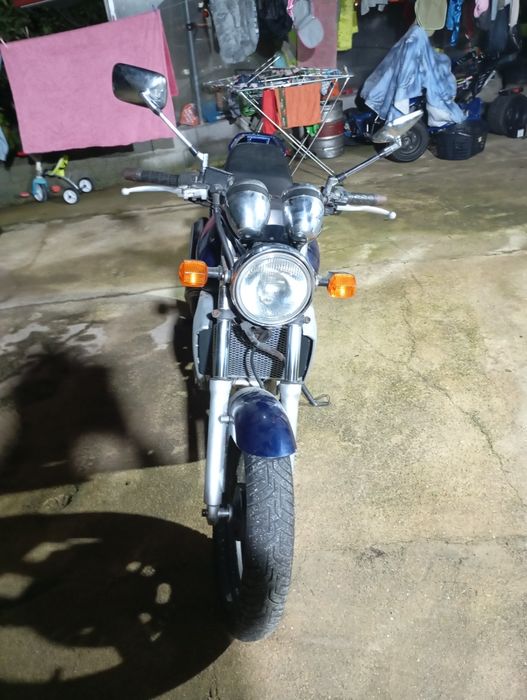 Vendo a moto às peças