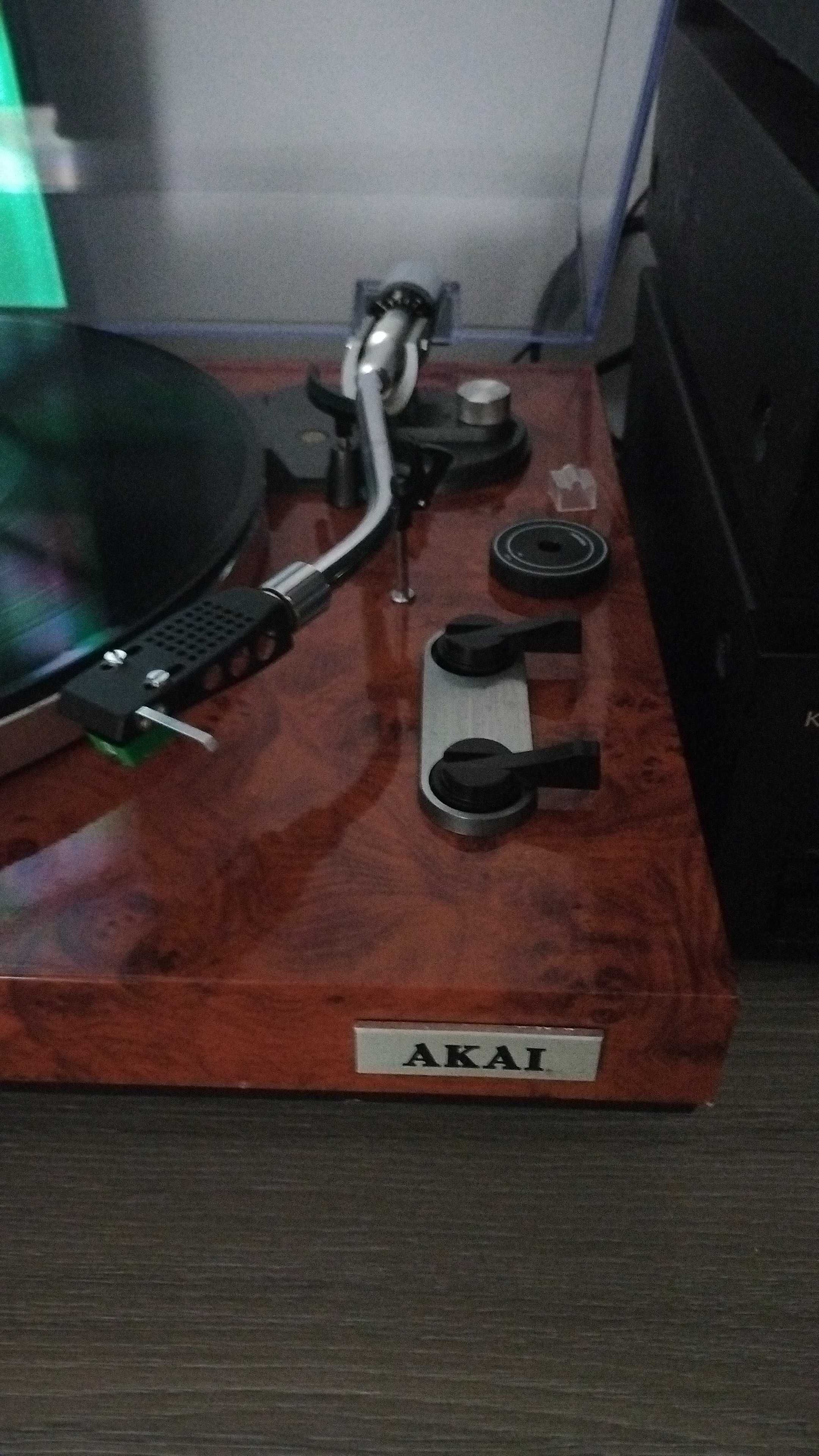 Gramofon Akai ??¥£