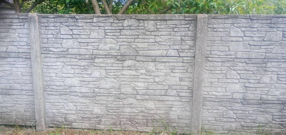 Забор  бетонний