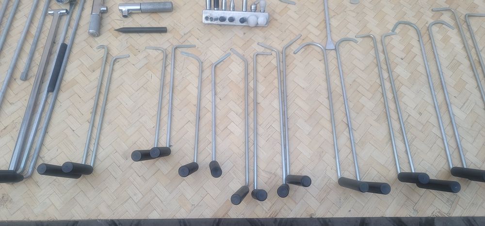 Производство и продажа инструмента для удаления вмятин без покраски.