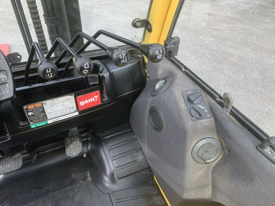 Empilhador HYSTER 5 Toneladas 2016