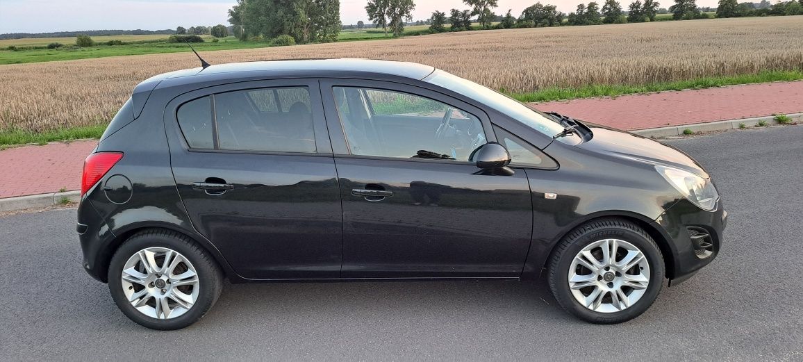 Opel Corsa D lift 2014 rok 1.4 Benzyna 5 drzwi Niski przebieg Niemiec